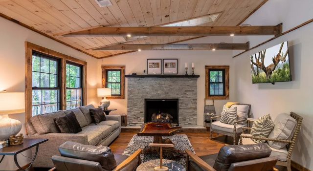 Moosey Creek Lodge, Buchen Sie Ferienhaus Sugar Mountain North Carolina
