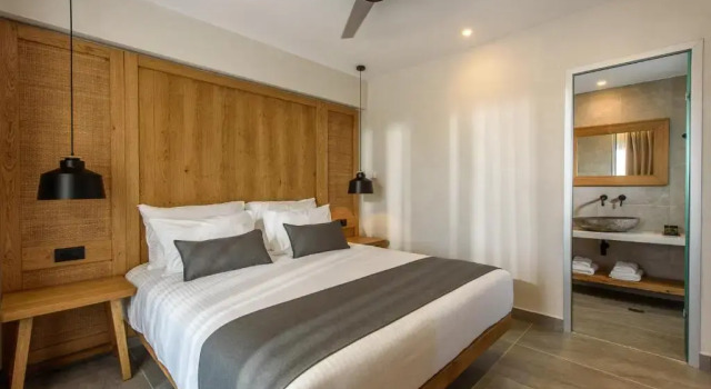Полулюкс с балконом AneSea Hotel