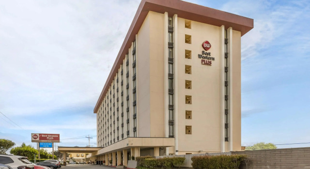 Best Western Plus Grosvenor Airport Hotel