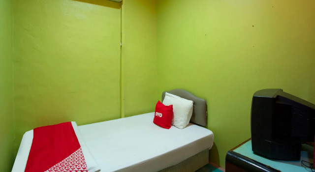 Одноместный номер Стандарт без окна SPOT ON 90137 Casavilla Hotel Pudu