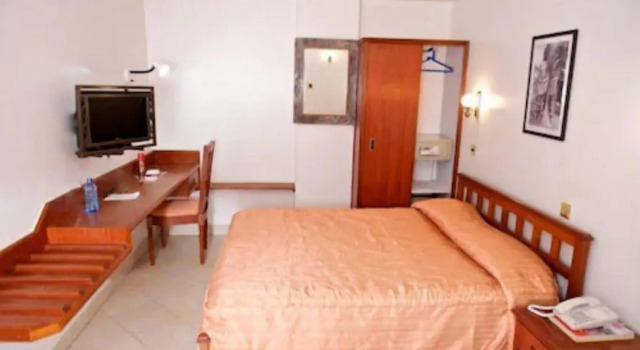 Standard szoba Paris Hotel