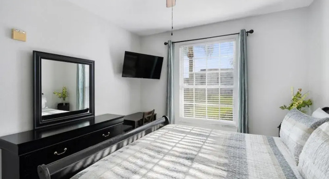 Hakuna Hideaway: 5 Mi To Disney! 1st Floor, Lion King Room & Resort Pool 3 Bedroom Condo