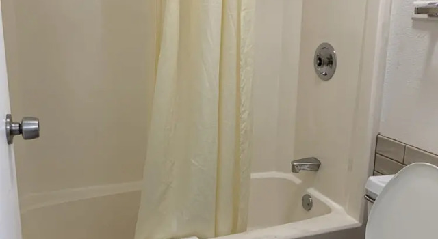 Номер Economy Royal Regency Inn