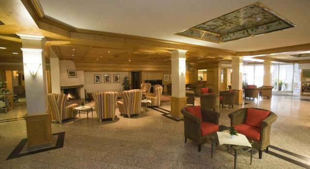 Berghotel Jägerhof ****S, Reserva ahora Hotel Hoteles en Baden-Wurtemberg con comidas, Media/completa pensión