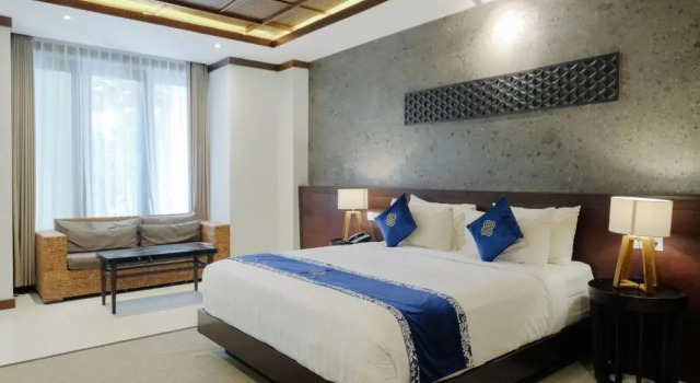 Люкс с видом на бассейн djabu Seminyak Hotel