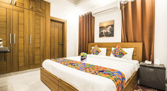 FabHotel NStay 32