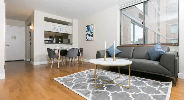 Коттедж Finest Luxury 1 Bedroom Apartment