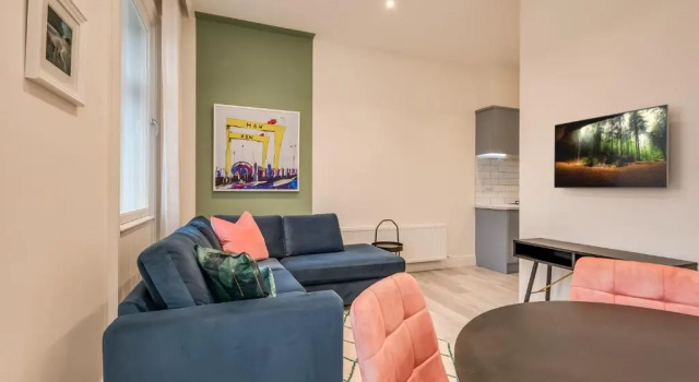 Апартаменты Castle Buildings Serviced Apartments