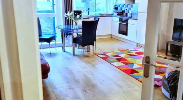 Stunning 3-bed Apartment in Newcastle Upon Tyne, Varaa Huoneisto Asunnot kohteessa Merseyside, Huoneisto