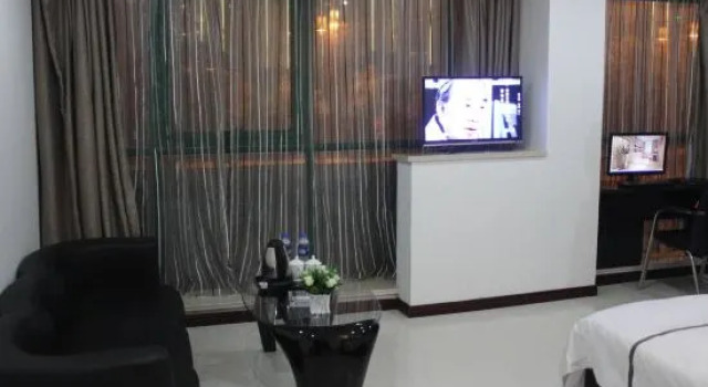Люкс Deluxe Ruiji Business Hotel