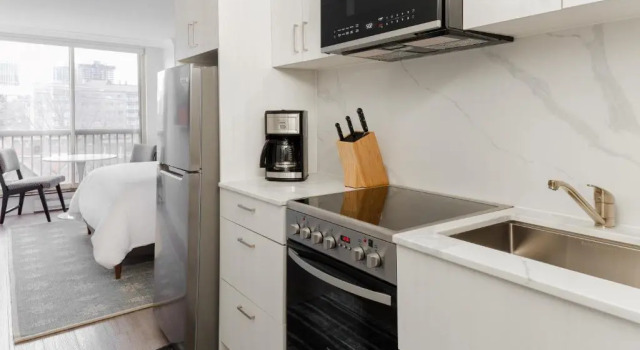 Студия Deluxe Best Western Plus Victoria Park Suites