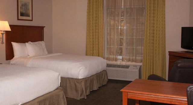 Четырёхместный люкс Candlewood Suites Logan by IHG