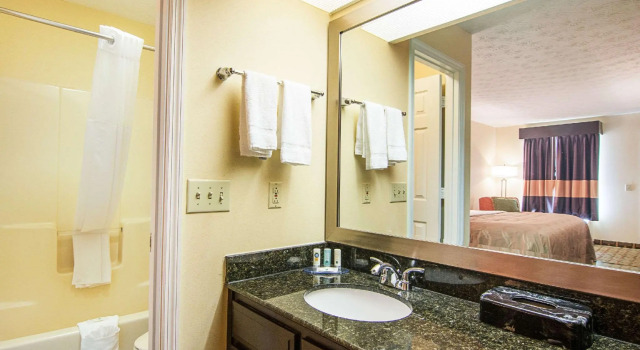 Двухместный номер Standard Quality Inn Hartwell