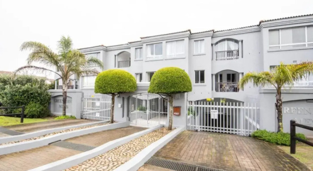 31 Greenpoint Mews