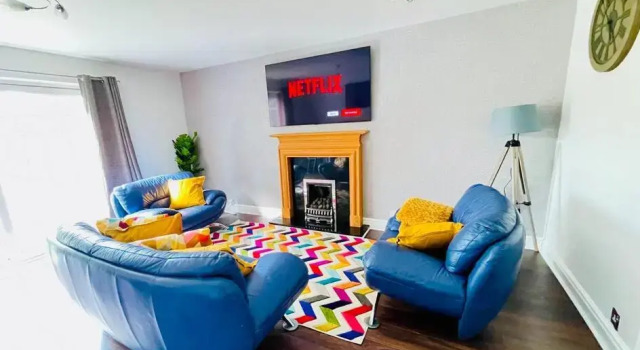 Mayfair Place - Cosy 3 Bedroom House with Free Parking, Reservar Hotel Birmingham West Midlands