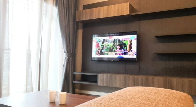 MU Vista – 360 Skypool Superior Suite, Забронировать Отель Отели Гохтонг-Джая с бассейном, Бассейн