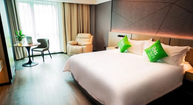 Номер Superior Ibis Styles Dongguan Changan Wanda Plaza