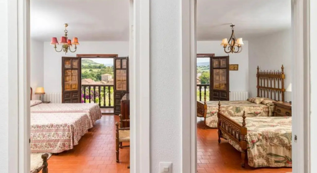 Cantabria Collection - Espectacular casona cerca de la Colegiata, Забронировать Отель Отели Сантильяна-дель-Мар с парковкой, рядом с Епархиальный музей Regina Coeli, Парковка