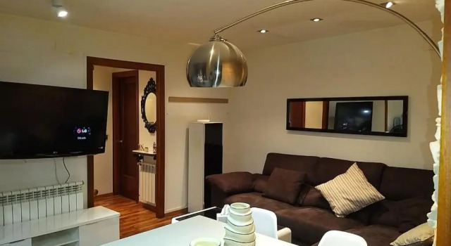 Apartamento a 1a linea Sant Llorenç de Montgai_ WhiteHouse, Забронировать Апартаменты/квартира Камараса 