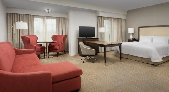 Люкс Hampton Inn & Suites Phoenix/Tempe