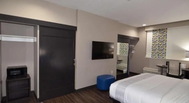 Люкс GLō Best Western Enid OK Downtown - Convention Center Hotel