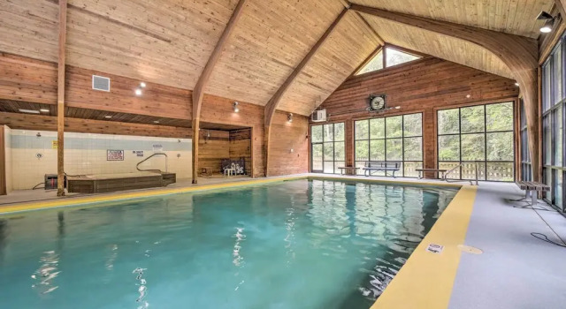 Sapphire Vacation Rental Cabin: Close to Hiking, Забронировать Отель Отели Сапфира с парковкой, Парковка