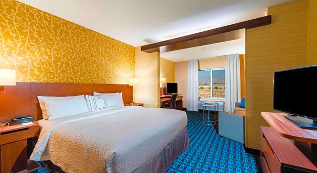 Люкс Fairfield by Marriott Inn & Suites Palm Desert Coachella Valley