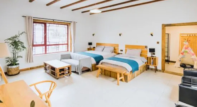 Семейный тент Floral Hotel·Liaocheng Banrixian Hotel(Shuishang Ancient City Dongchanghu Branch)