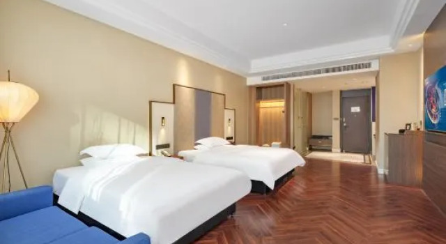 Люкс Standard Metropolo Jinjiang  Hotels (Kunming Harmony Plaza Beijing Road Branch)