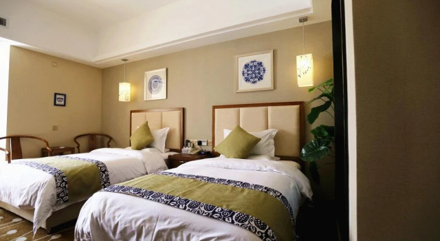 Vadga-Smeyer Hotel (Global Center)