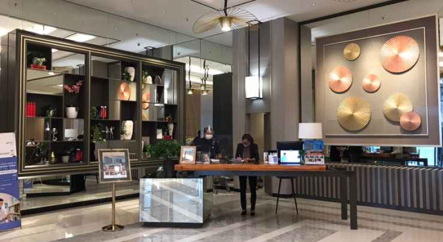 Luxury Anderson 2 Bedroom by Miracle