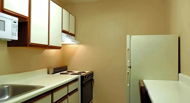 Четырёхместный люкс с 2 комнатами Suburban Studios Jackson North