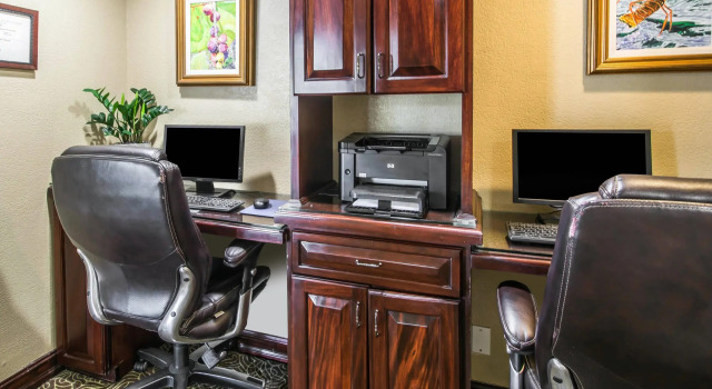 Comfort Suites Paradise Island