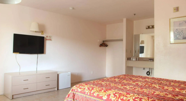Diamond Inn, Забронировать Мини-отель Норт-Хиллс San Fernando Valley