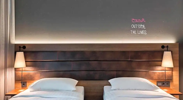 Одноместный номер Standard MOXY Frankfurt East