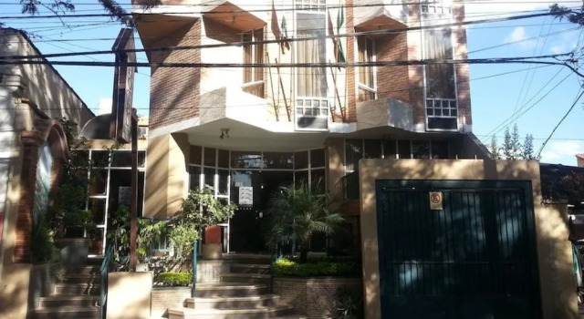 Hotel Luxor, Varaa Hotelli Cochabamba Cochabamba Region, lähellä Cala Cala