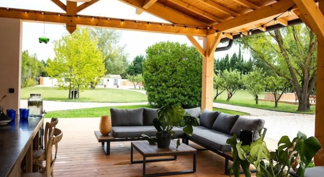 Коттедж Proven ale House With Pool and spa