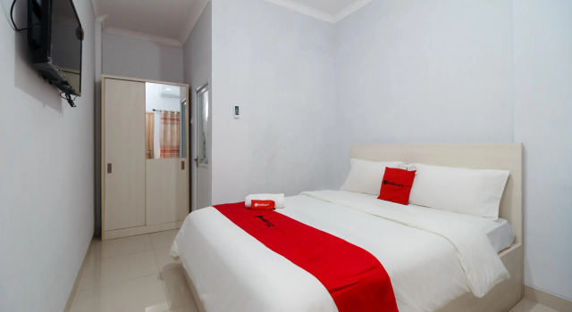 RedDoorz Syariah near Universitas Bengkulu, Prenota Hotel Bengkulu Sumatra