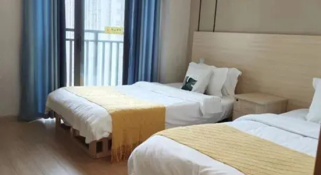 Люкс Deluxe Chongqing Haolaiwu Apartment (Chenjiaqiao)