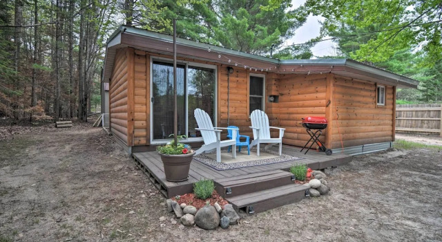 Rustic Frederic Cabin Near Cross-country Skiing!, Varaa Lomakoti Frederic Michigan