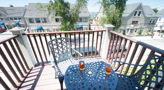 Апартаменты с 3 комнатами The Newport Lofts - 543 Thames Street