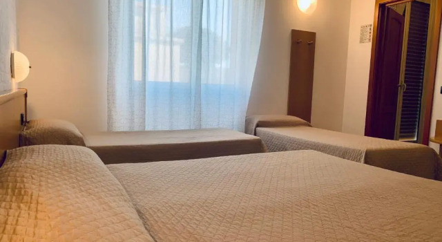 Четырёхместный номер Standard с балконом Hotel San Giorgio