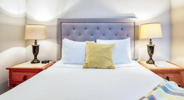 Inn at Haystack Rock