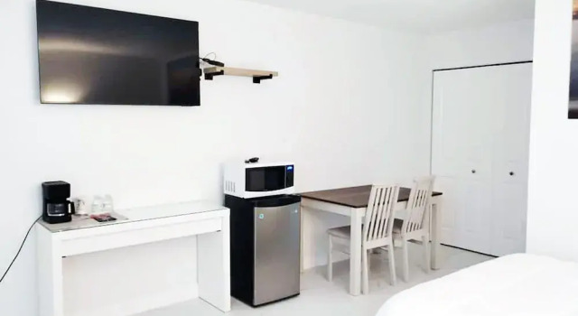 Номер Deluxe Palm Breeze Hotel