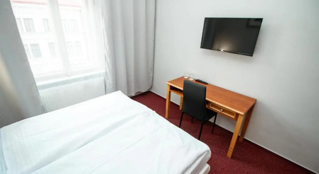 Ekonomiczny dwuosobowy pokój Hotel Brixen