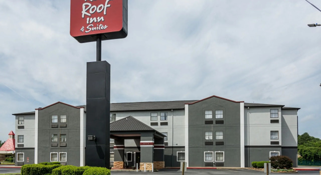Red Roof Inn & Suites Little Rock, Boek Hotel Hotels in Missouri met zwembad, Zwembad