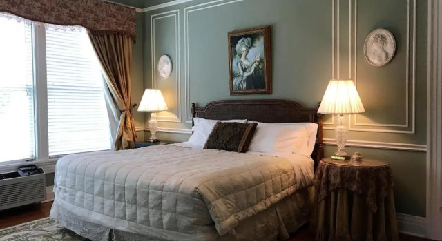 Двухместный номер Deluxe с видом на сад Historic Michabelle Inn