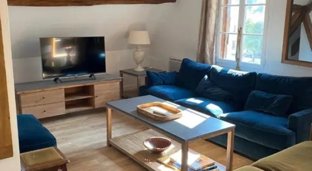 Aux 3 Maillets, Rezervovat Apartmán Hotely v Cher s parkováním, Parkování