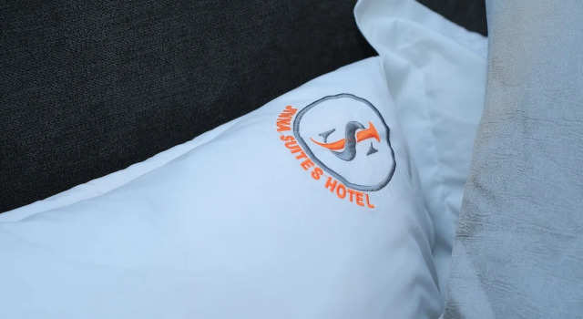 Camera Deluxe Jinna Suites Hotel