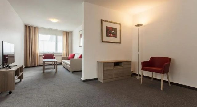 Апартаменты EMA House Serviced Apartments Aussersihl